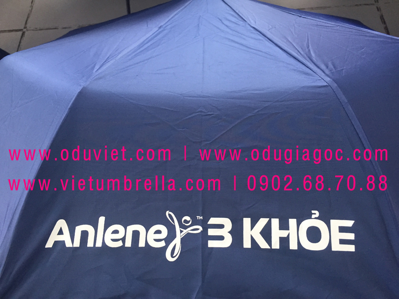 xưởng sản xuất ô dù cầm tay in logo quảng cáo